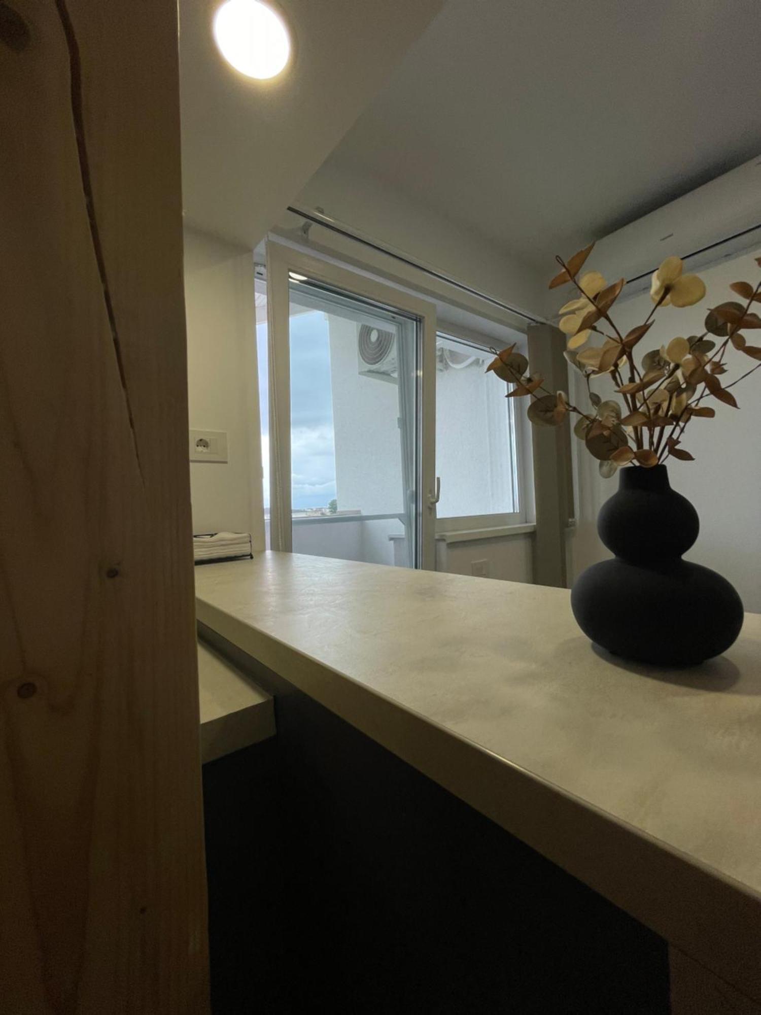 Comfort & Luxury Apartaments Pnmresidence Timişoara Exterior foto